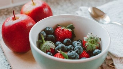"Превосходный источник витаминов и антиоксидантов": Марина Боржемская рассказала, чем полезны ягоды при похудении