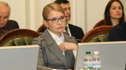 Тимошенко призвала Порошенко снять свою кандидатуру с выборов