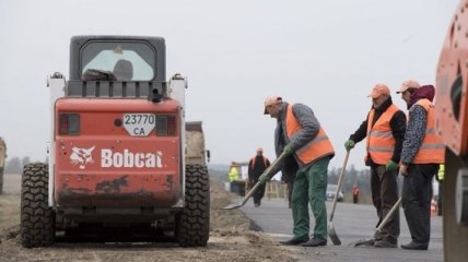 Украина и Польша договорились о ремонте 6 приграничных дорог за счет польского кредита