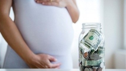 Как беременные выбивают деньги из государства