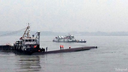 Найдено тело первого погибшего с затонувшего судна в Китае