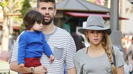 Шакира с семьей на прогулке (ФОТО)