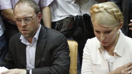 Тимошенко встретилась со своим защитником Титаренко