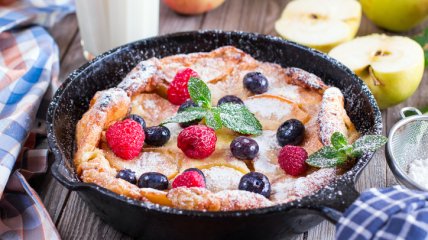 Мега-оладушек из духовки: готовим Dutch baby pancake