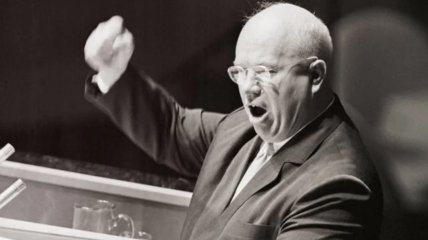 Никита Хрущев на трибуне ООН, 1960 год