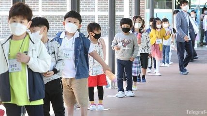 Южная Корея снова закрыла школы из-за новых случаев коронавируса 