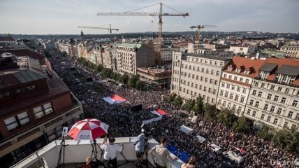 В Праге самая массовая демонстрация с 1989 года