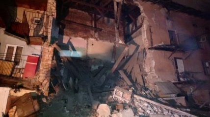 Во Львове обрушился дом, пострадавших нет (Фото)