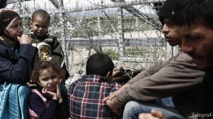 Тысячи мигрантов попадают через Балканы в Европу
