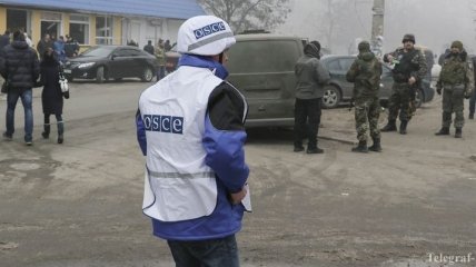 Наблюдателей ОБСЕ обстреляли из минометов
