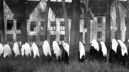Как женщины маскировались под монахинь, чтобы жить свободной жизнью (Фото) 