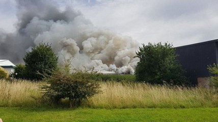 В аэропорту Лондона вспыхнул крупный пожар