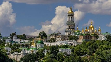 Большинство украинцев считают себя православными, но не относят себя ни к ПЦУ, ни к УПЦ МП