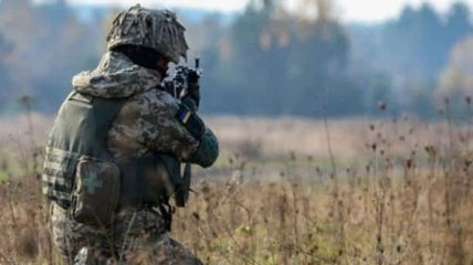Обстрелы в зоне ООС: погиб еще один украинский военный 