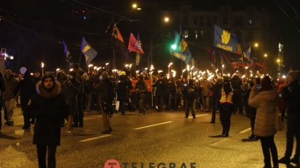В Киеве прошло факельное шествие ко дню рождения главы ОУН