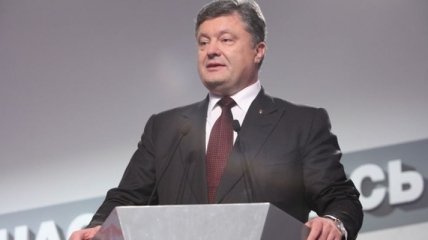 Порошенко провел встречи с Яценюком и Садовым