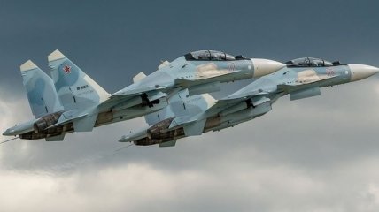 Россия поднималала в воздух истребители возле аннексированного Крыма