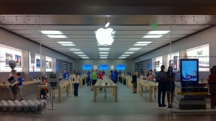 Клиенты iPhone и iPad потратили $15 млрд на покупку приложений 