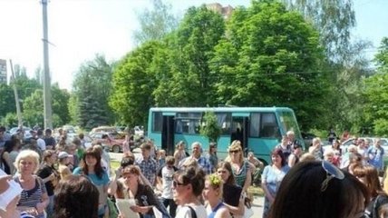 Селезнев: Детей из Славянска ждут в "Артеке"