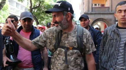 Пашинян призвал своих сторонников прекратить протесты в Армении 