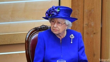 Елизавета II подписала закон об отсрочке Brexit