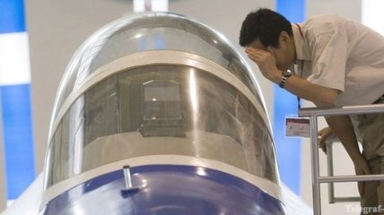 Китай начинает экспорт самолетов L15 с украинскими двигателями