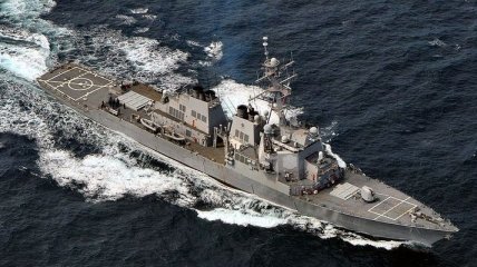 Американский эсминец "Ross" покинул Черное море