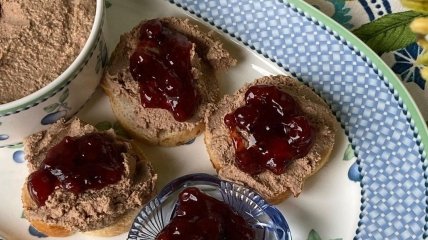 Паштет з печінки кролика - простий рецепт