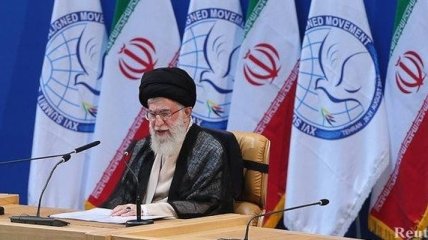 Иран убеждает мир, что не намерен строить атомную бомбу