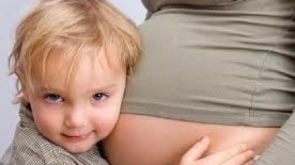 Детей приобщат к социальным сетям с материнской утробы