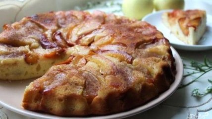 Пісний яблучний пиріг