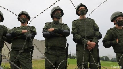 Призвали даже военных запаса: армия Беларуси – в полной боевой готовности 