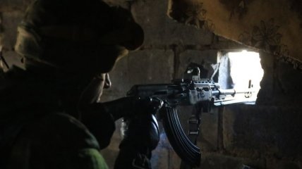 "Азов": Широкино продолжают обстреливать из разных видов оружия