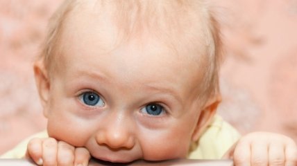 У ребенка режутся зубки: как помочь ему и родителям?