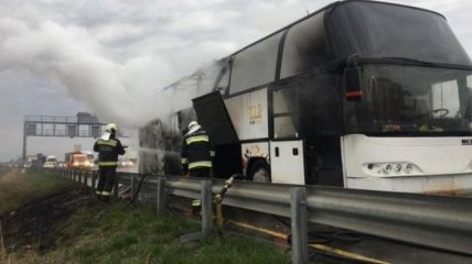 В Угорщині загорівся автобус з українськими заробітчанами
