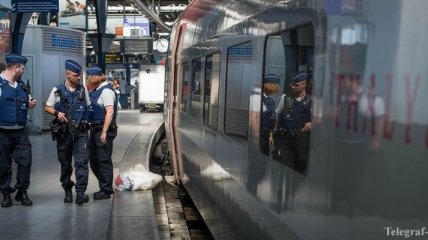 Стрелявшему в поезде "Амстердам-Париж" предъявили обвинения в терроризме