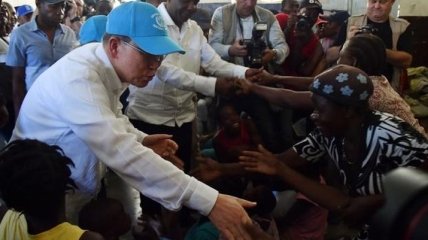 Гаитяне напали на грузовики ООН с гуманитаркой 