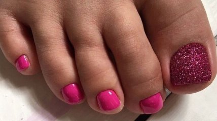 Педикюр 2020: трендовые идеи розового дизайна ногтей (Фото)