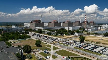 Запорожская АЭС находится под огнем россиян