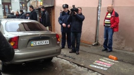 Из машины СБУ велась слежка за Яценюком