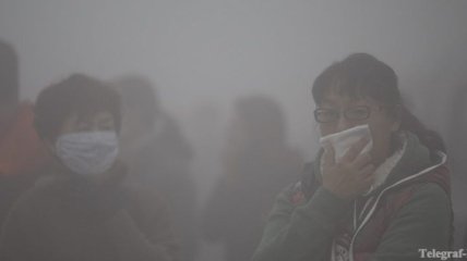 Китай утопает в смоге: видимость менее 500 метров