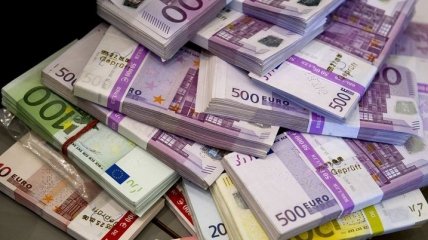 Почем валюта 9 октября: гривна укрепилась к доллару и евро