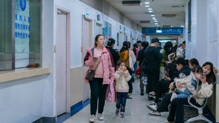 В китайских больницах очереди