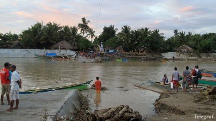 На Филиппинах бушует шторм: погибло десятки человек 
