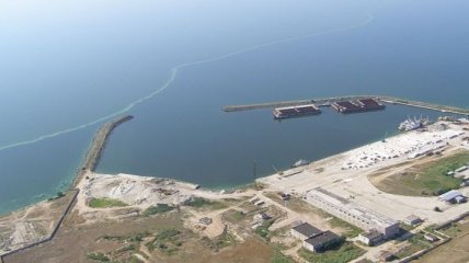 ГФС арестовала 4 танкера с нефтепродуктами в порту "Очаков"