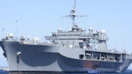 Флагман ВМС США Mount Whitney вошел в Черное море