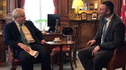 Кличко встретился в Лондоне с министром иностранных дел Великобритании 