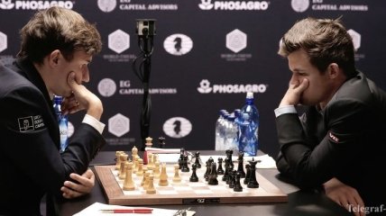 Матч за звание чемпиона мира: Карякин сыграл вничью с Карлсеном в третьей партии