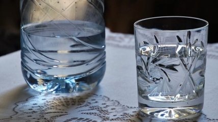 Полезнее, когда на пустой желудок: почему стоит пить воду перед едой