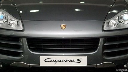 (Париж 2012) Быстрый и экономичный Porsche Cayenne S Diesel